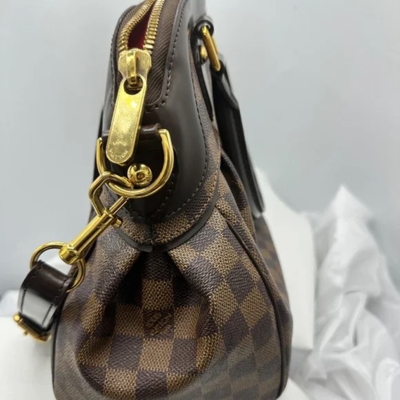Pre-Loved Louis Vuitton Damier Ebene Trevi PM - Picture 4 of 9